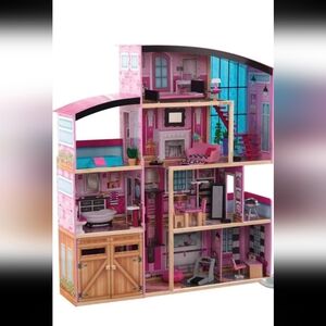 Kids play house